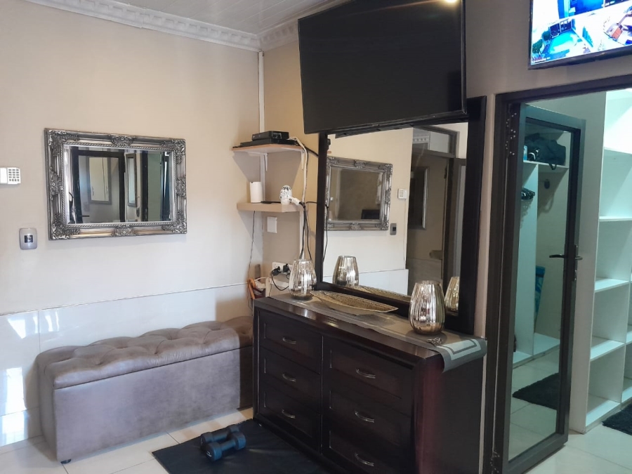 4 Bedroom Property for Sale in Bodorp North West